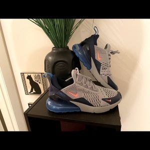 5Y (size 6- 6.5 in women’s) Nike Max 270